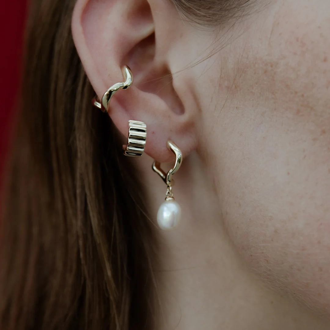 F&H STUDIOS - Wave Huggies with Pearl Earrings