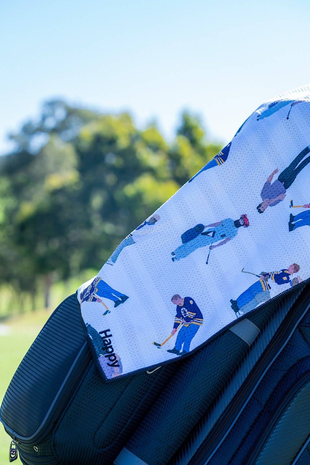 CHEEKY WINX - Happy Shooter Golf Towel