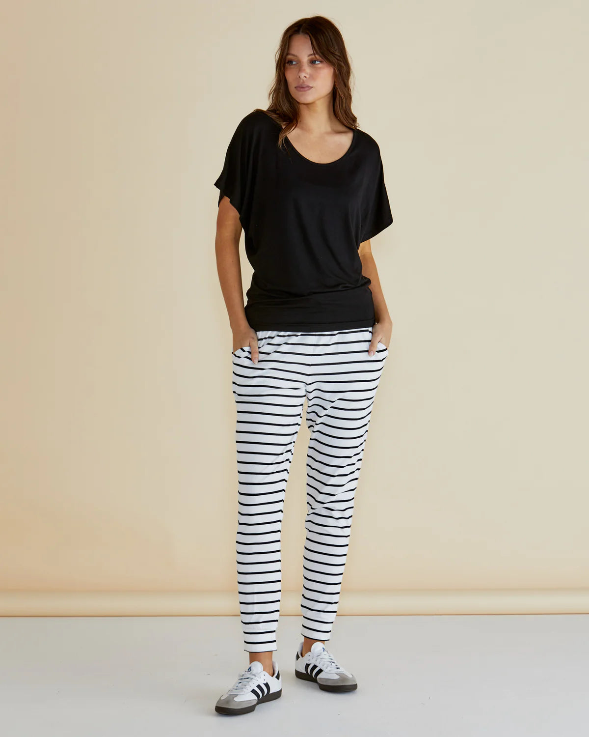 BETTY BASICS - Maui Tee Black