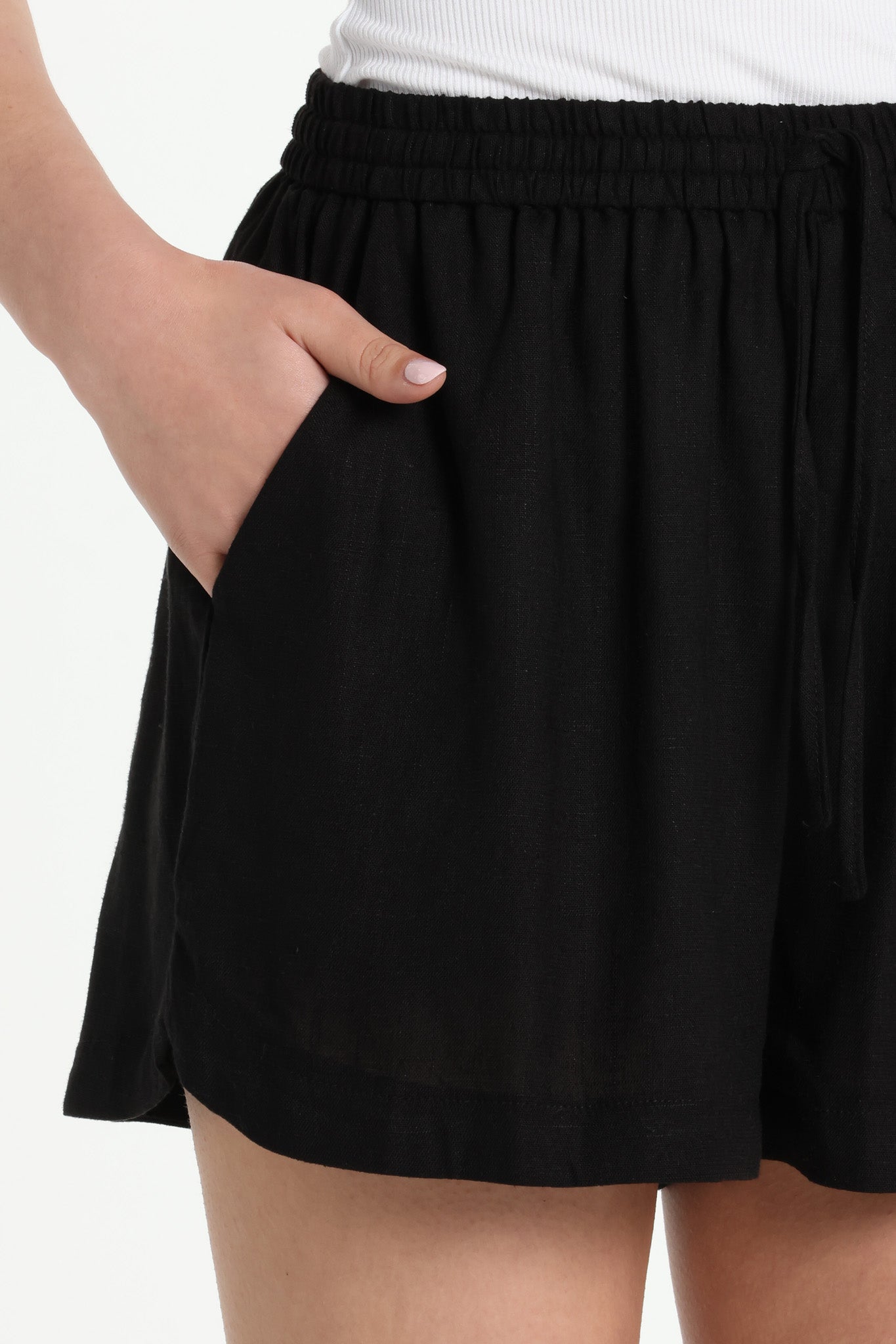 LOST IN LUNAR - Madison Shorts Black